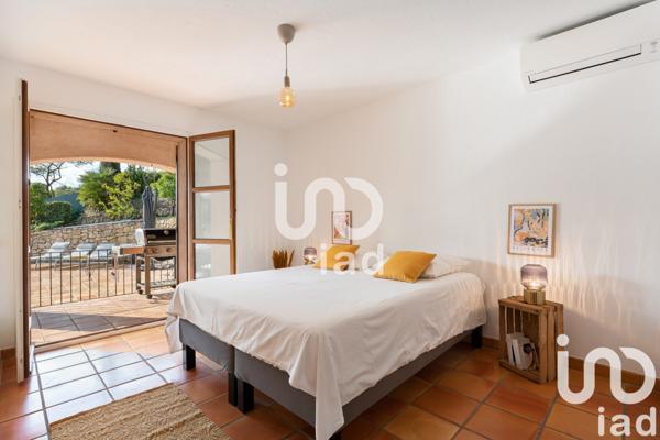 Maison 7 pièces de 225 m² à Antibes (06600)