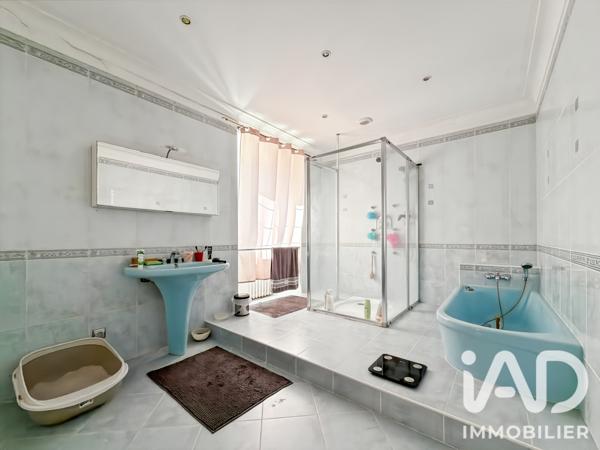 Maison à vendre 8 pièces 242 m² Machecoul-Saint-Même