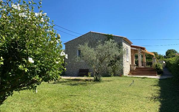 Maison à vendre    3 pièces •  Villeneuve