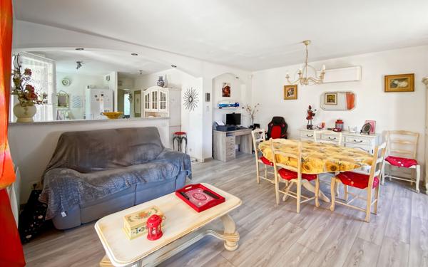 Maison à vendre    3 pièces •  Villeneuve