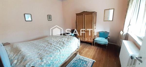 MAISON DE VILLE - 4 CHAMBRES - BUREAU - JARDIN