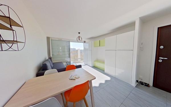 Appartement à louer    2 pièces •  Caluire-et-Cuire