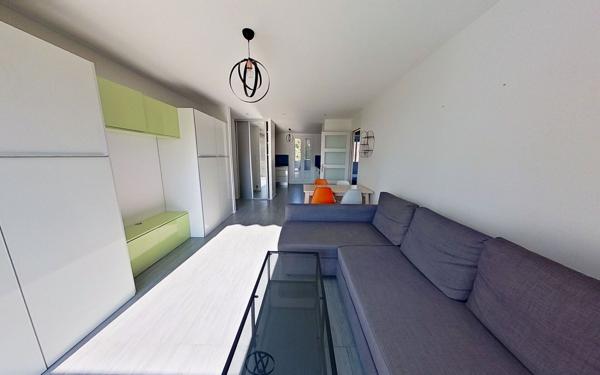 Appartement à louer    2 pièces •  Caluire-et-Cuire