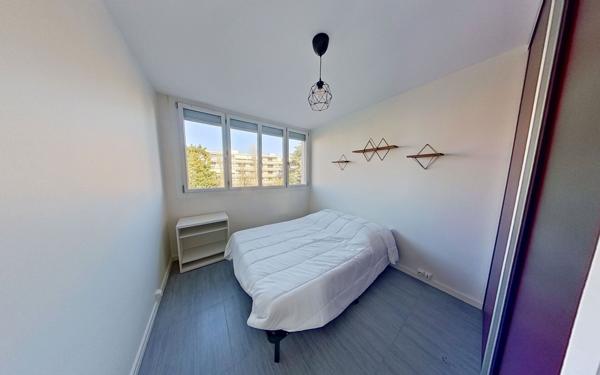 Appartement à louer    2 pièces •  Caluire-et-Cuire