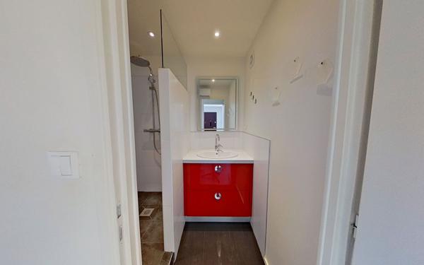 Appartement à louer    2 pièces •  Caluire-et-Cuire