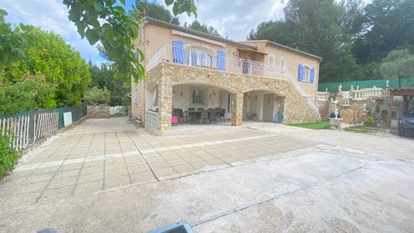 Achat maison Saint-Savournin - 7 pièce(s) - 160 m² - 599 000 €