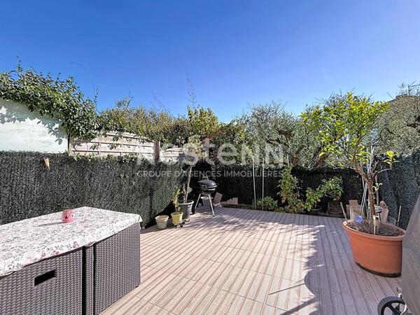 À vendre en Exclusivité Maison 4 pièces de 91 m² à Grasse, quartier Saint-Jacques