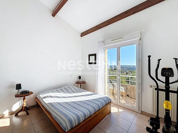 À vendre en Exclusivité Maison 4 pièces de 91 m² à Grasse, quartier Saint-Jacques