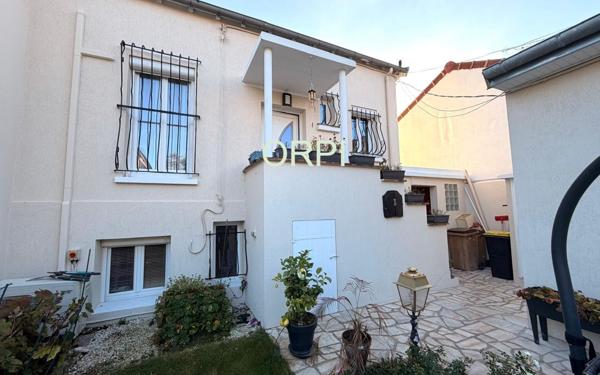 Maison à vendre    8 pièces • 154,09 m2 Vitry-sur-Seine