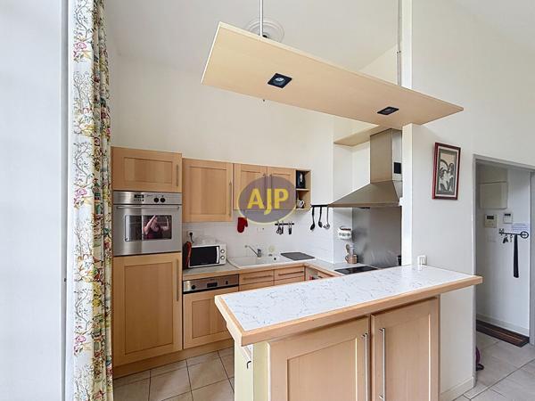 Appartement à louer Rochefort : 2 pièces, 46m² avec 1 chambre(s) à 830€ - AJP Immobilier Rochefort