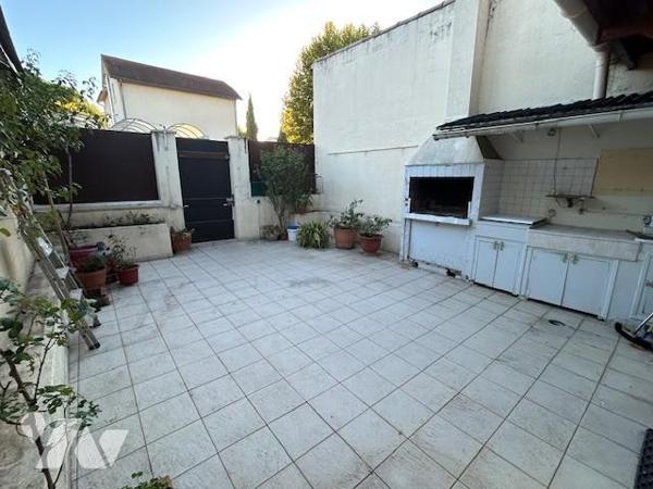 Maison de ville à BOURG-DE-PEAGE