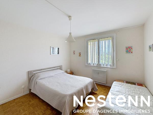 A VENDRE : Appartement de Type 4 avec Balcon - Situe a BELLEVILLE EN BEAUJOLAIS (69220)