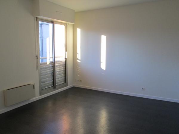 Appartement à louer Cholet : 1 pièces, 25m² avec 0 chambre(s) à 376€ - AJP Immobilier Cholet