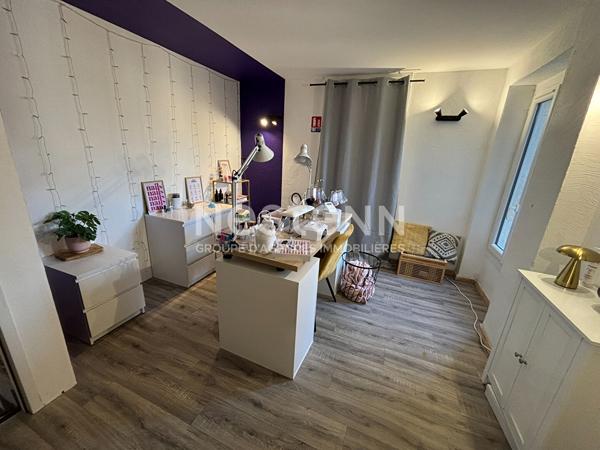 En centre ville de LA FLECHE - Local commercial La Flèche 85 m2