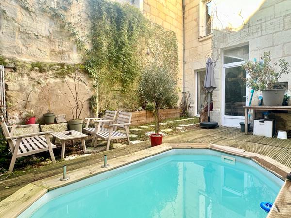 Maison à vendre à Saumur entre-les-ponts 198 m² habitable - extérieur - piscine urbaine