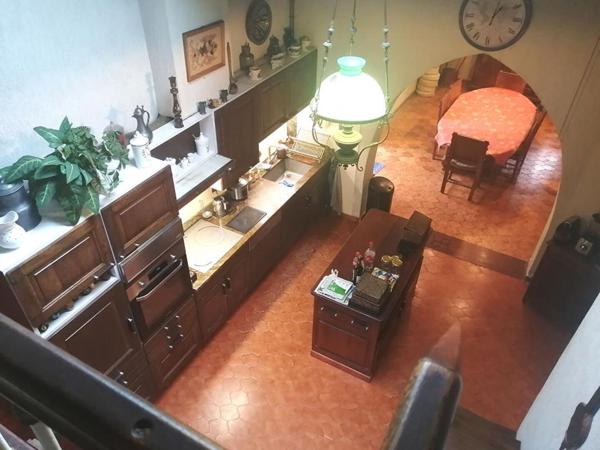 Belle maison de caractère grd jardin dépendance