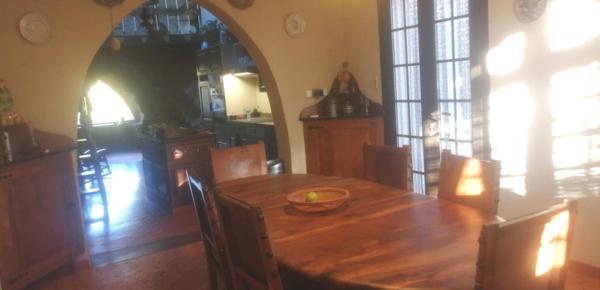 Belle maison de caractère grd jardin dépendance