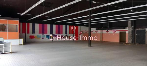 Bien immobilier à vendre 5 pièces de 667 m²