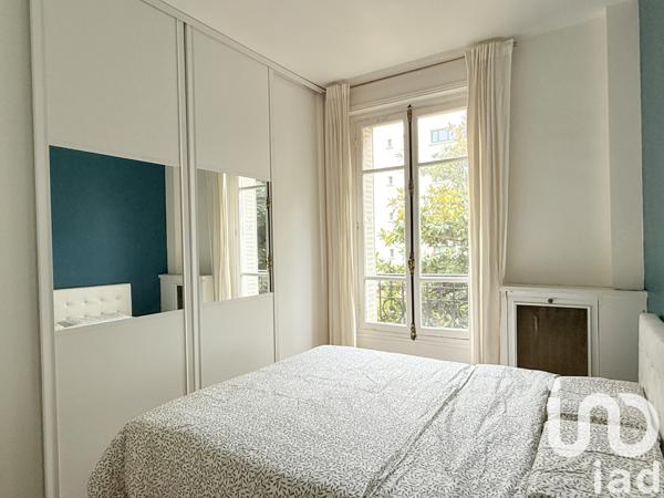 Location appartement 3 pièces 44 m² Courbevoie