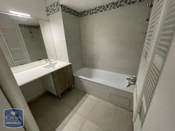 Appartement à louer 2 pièces 41.45m² Lespinasse (31150)