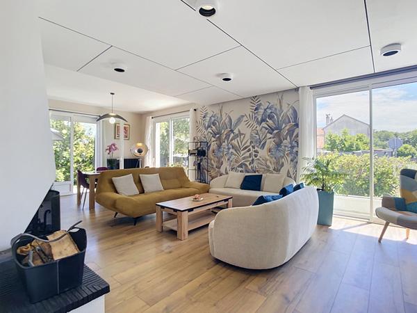 Maison de Plain-pied entièrement rénovée à Vendre - Saint Léger-sous-Cholet