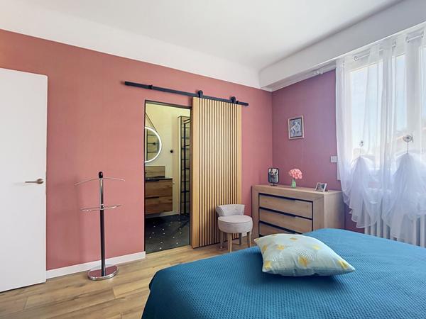 Maison de Plain-pied entièrement rénovée à Vendre - Saint Léger-sous-Cholet