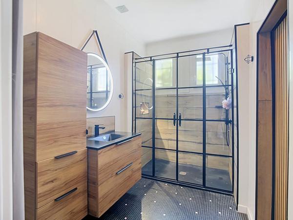 Maison de Plain-pied entièrement rénovée à Vendre - Saint Léger-sous-Cholet