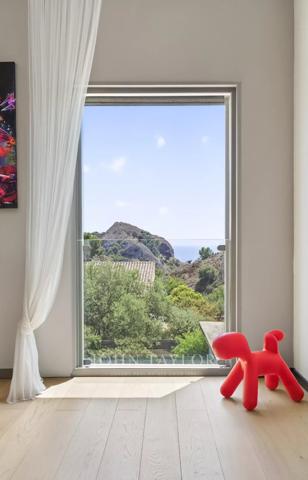Villa rénovée avec vue mer à La Ciotat