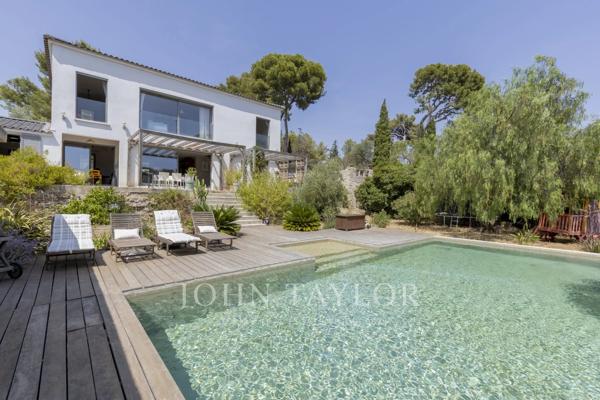 Villa rénovée avec vue mer à La Ciotat