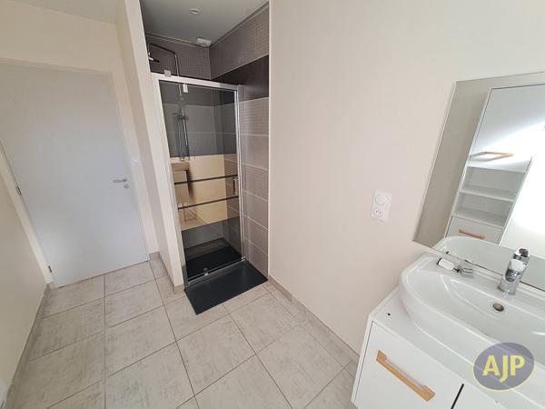 Maison à vendre Challans - 4 pièces, 70m² avec 2 chambre(s) à 222 600€ - AJP Immobilier Challans
