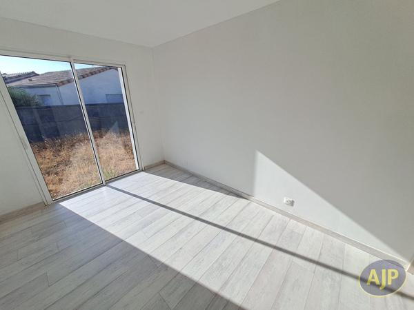 Maison à vendre Challans - 4 pièces, 70m² avec 2 chambre(s) à 222 600€ - AJP Immobilier Challans