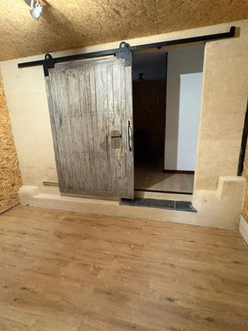 A LOUER - Local d'activité - 150 m2 - Le Cours