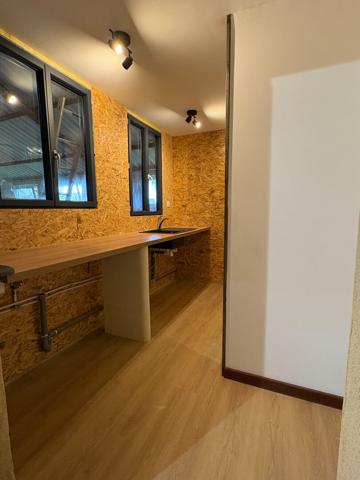 A LOUER - Local d'activité - 150 m2 - Le Cours