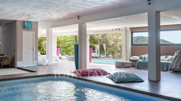 VILLA VUE MER PANORAMIQUE - PISCINES - GARAGES - 7 CHAMBRES - APPARTEMENT INDEPENDANT- CONSTRUCTION D'UNE SECONDE VILLA