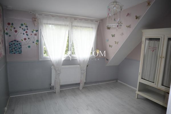 Maison 6 pièce(s) 4 chambre(s) 137 m²