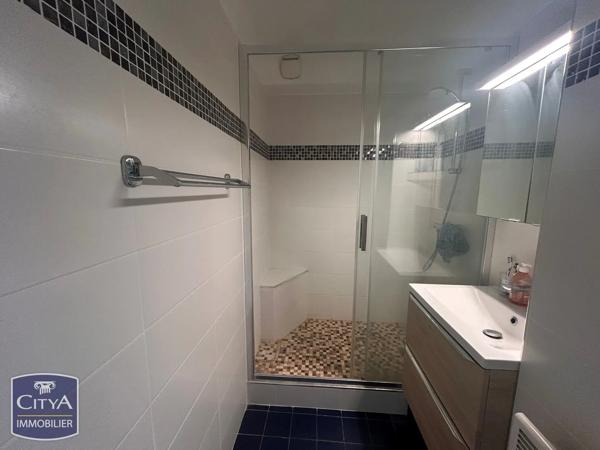 Appartement à vendre 1 pièce 26m² Fréjus (83600)
