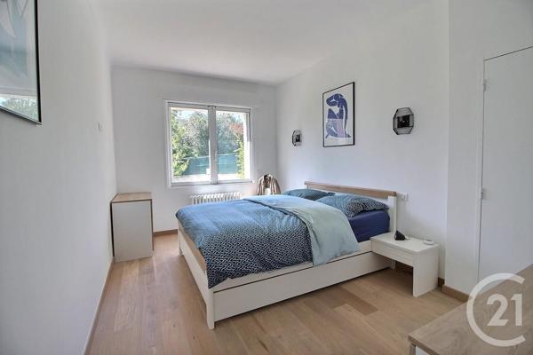 Maison à vendre  5 pièces - 138 m2 CHATEAUNEUF GRASSE - 06