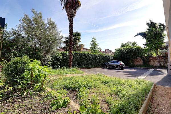 Appartement T2 en centre ville d'Albi - Terrasse et parking.