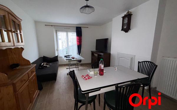 Immeuble à vendre    3 pièces •  Fère-en-Tardenois