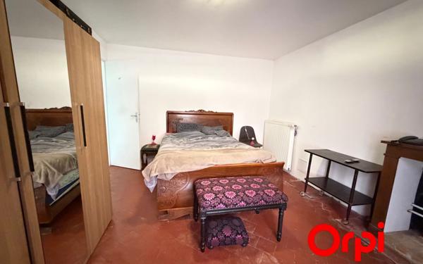 Immeuble à vendre    3 pièces •  Fère-en-Tardenois