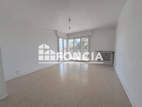 Location Appartement 3 pièces 56.8 m² - 104 CHEMIN DU DIABLE Sanary Sur Mer 83110