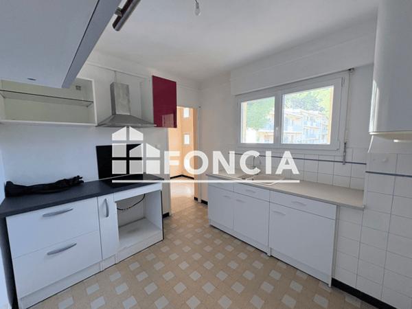 Location Appartement 3 pièces 56.8 m² - 104 CHEMIN DU DIABLE Sanary Sur Mer 83110