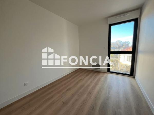 Location Appartement 3 pièces 62.5 m² - 07 RUE DU FAUBOURG SAINT JEAN Chartres 28000