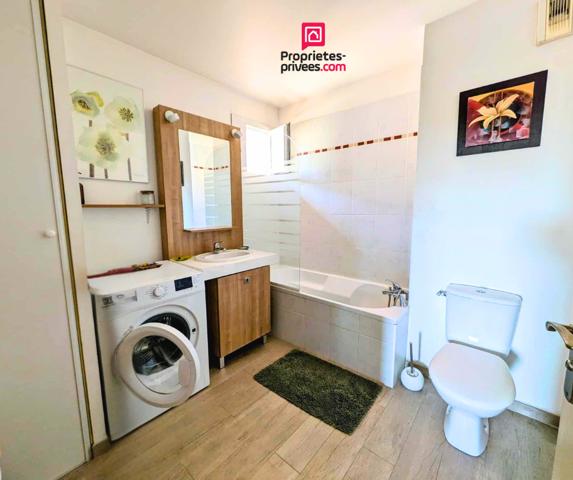 Appartement 2P avec belle terrasse et parkings !