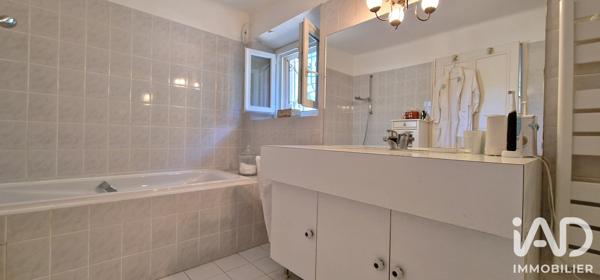 Maison à vendre 4 pièces 121 m² Le Castellet