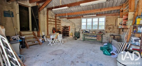 Maison à vendre 4 pièces 121 m² Le Castellet