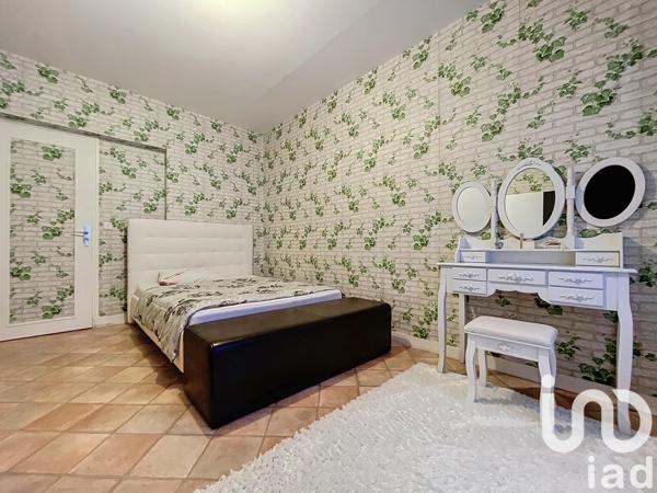 Immeuble à vendre 152 m² Gien