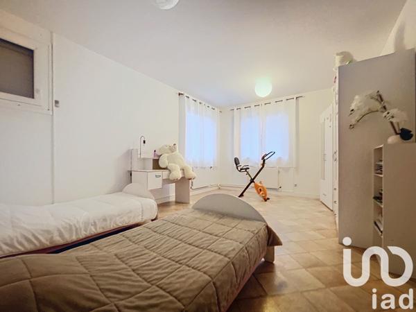 Immeuble à vendre 152 m² Gien