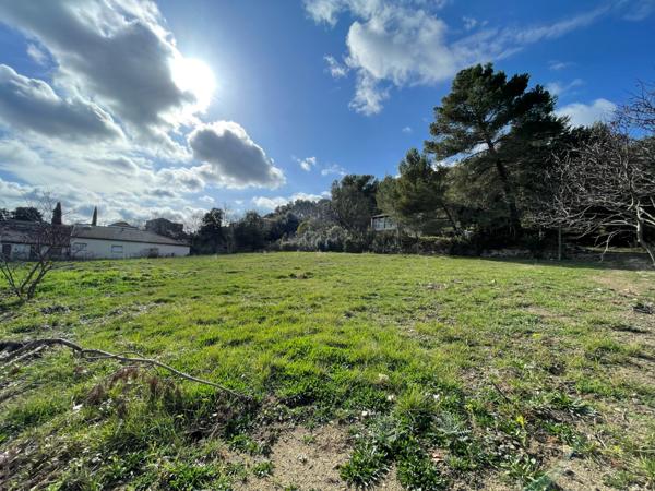 Murviel-lès-Montpellier (34570) Terrain plat 615m2 au calme 270 000€