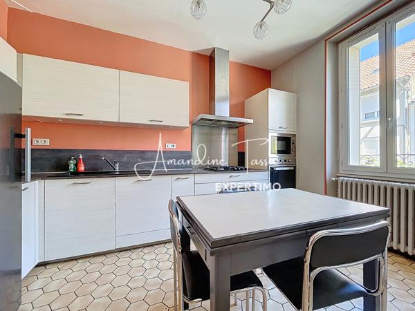Millau (12100) Immeuble de rapport, 3 appartements et sa maison – Centre-ville de Millau